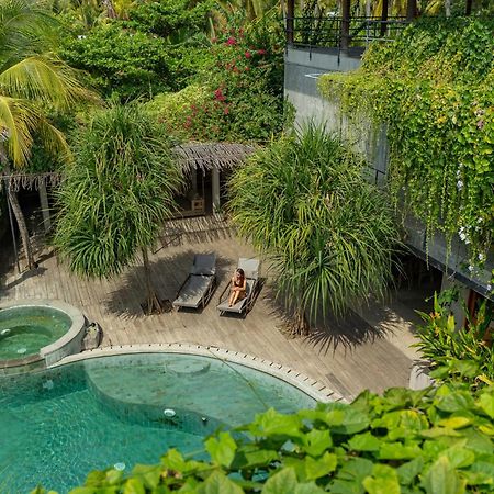 Mangroove Bay Boutique Hostel Banyuwedang Exterior photo